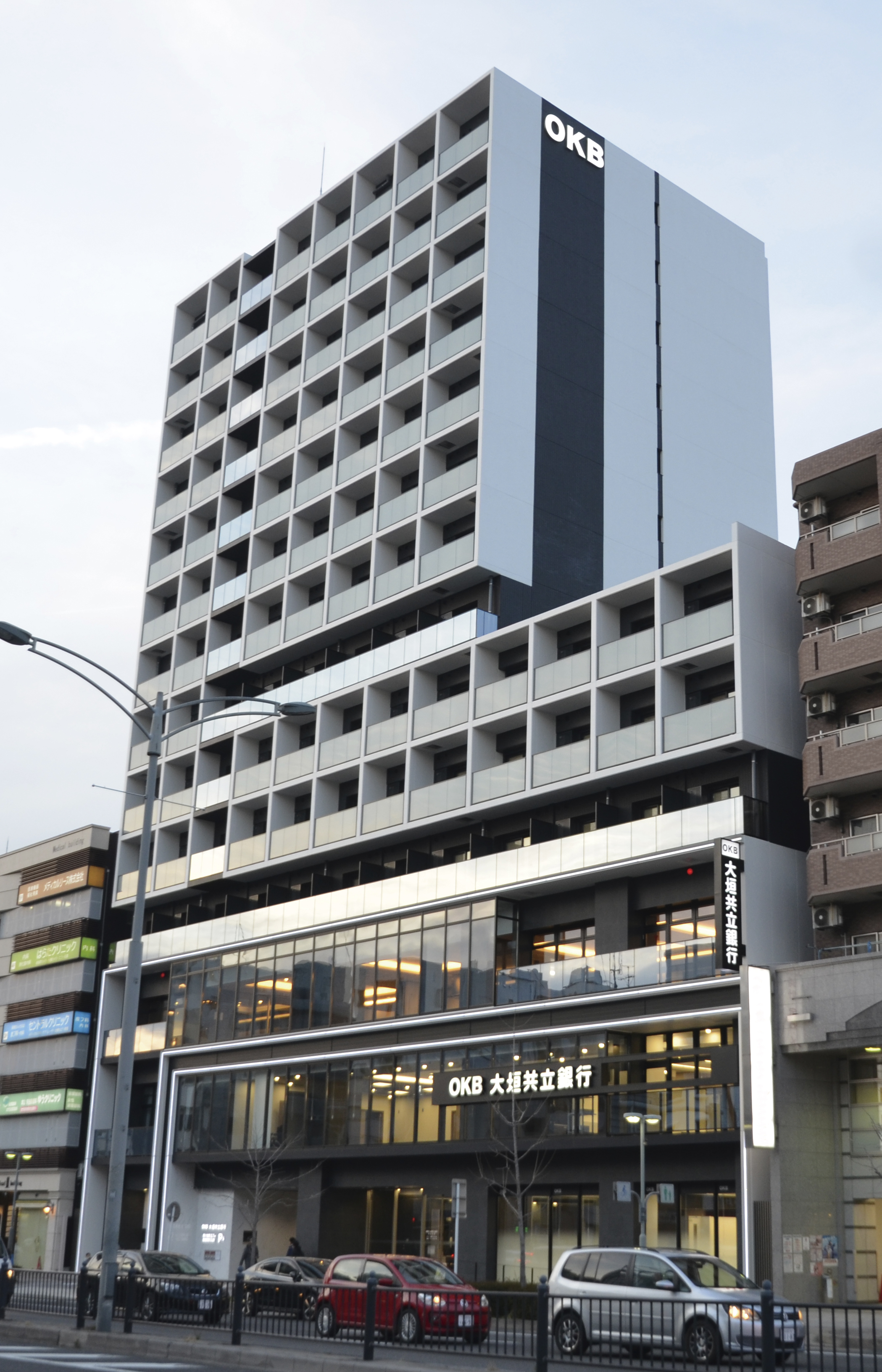 開業を伝える公告